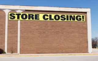 Store closing sign